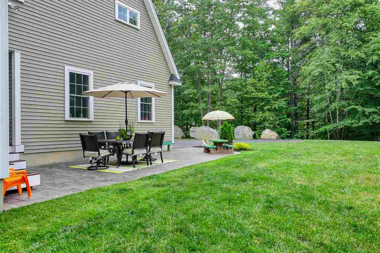 8 Terry's Way Exeter, NH 03833 - Photo 33 of 40