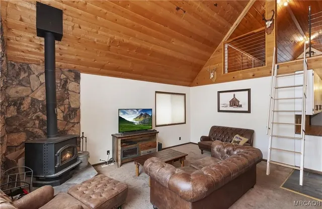 $2,000 | 220 Angeles Boulevard, Big Bear City, CA 92314