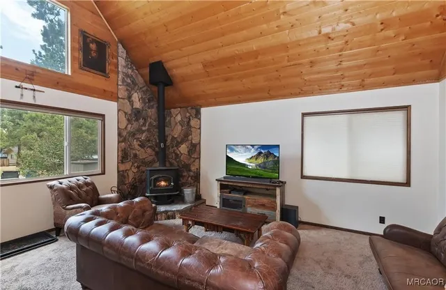 $2,000 | 220 Angeles Boulevard, Big Bear City, CA 92314