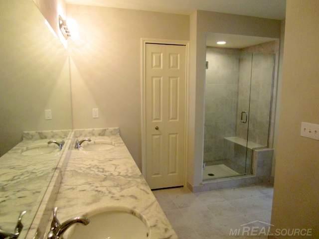 47355 Mariners New Baltimore, MI 48051 - Photo 13 of 14