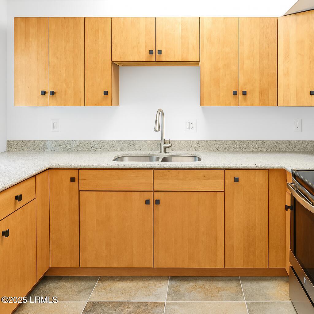 1702 Lafayette Street Beaufort, SC 29902 - Photo 9 of 18 ChatGPT Image Nov 17, 2025, 12_08_27 AM