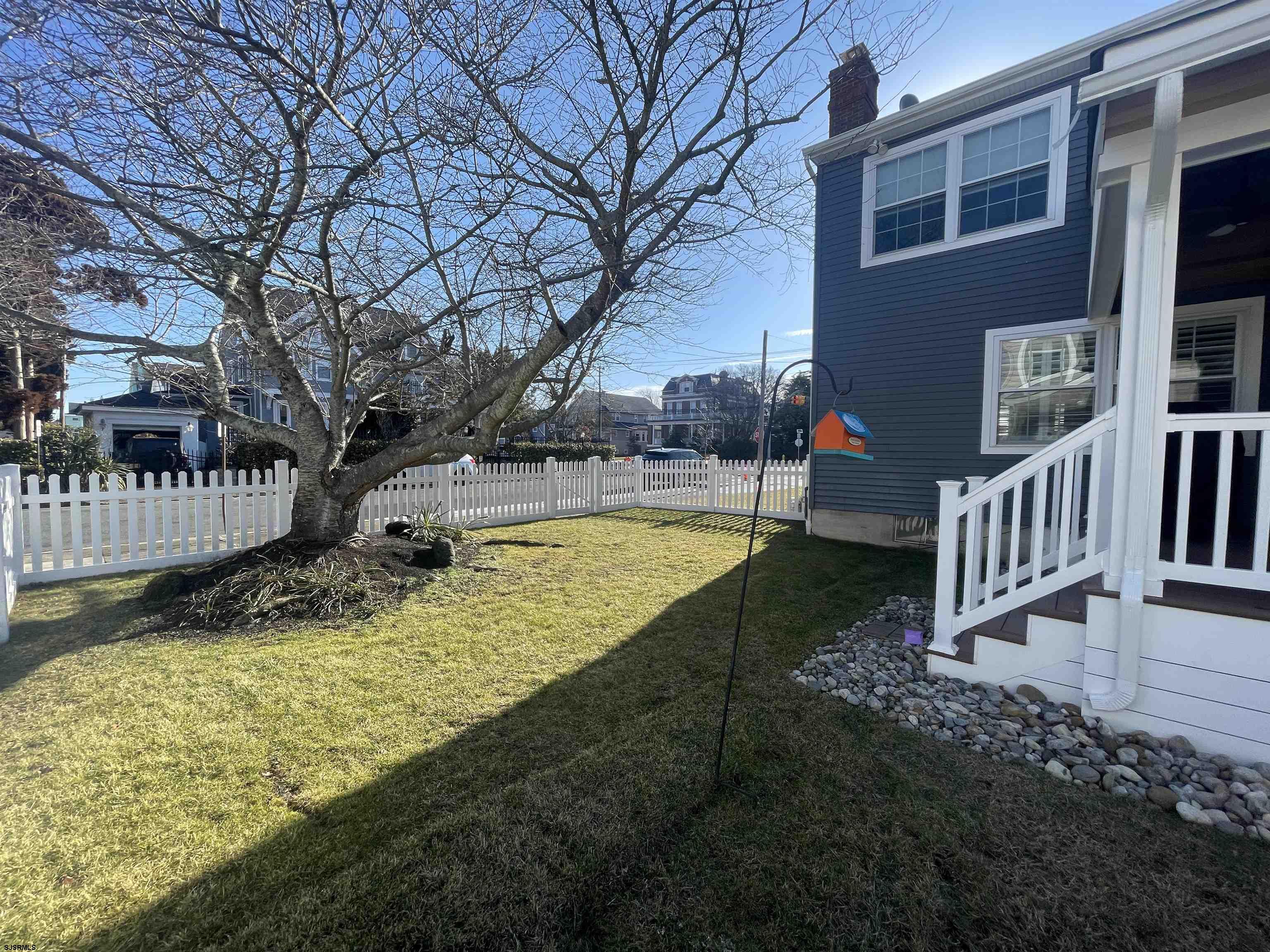 5701 Ventnor Avenue, Unit 5/217/31 Ventnor City, NJ 08406 - Photo 37 of 44 a view of a house with backyard and sitting area