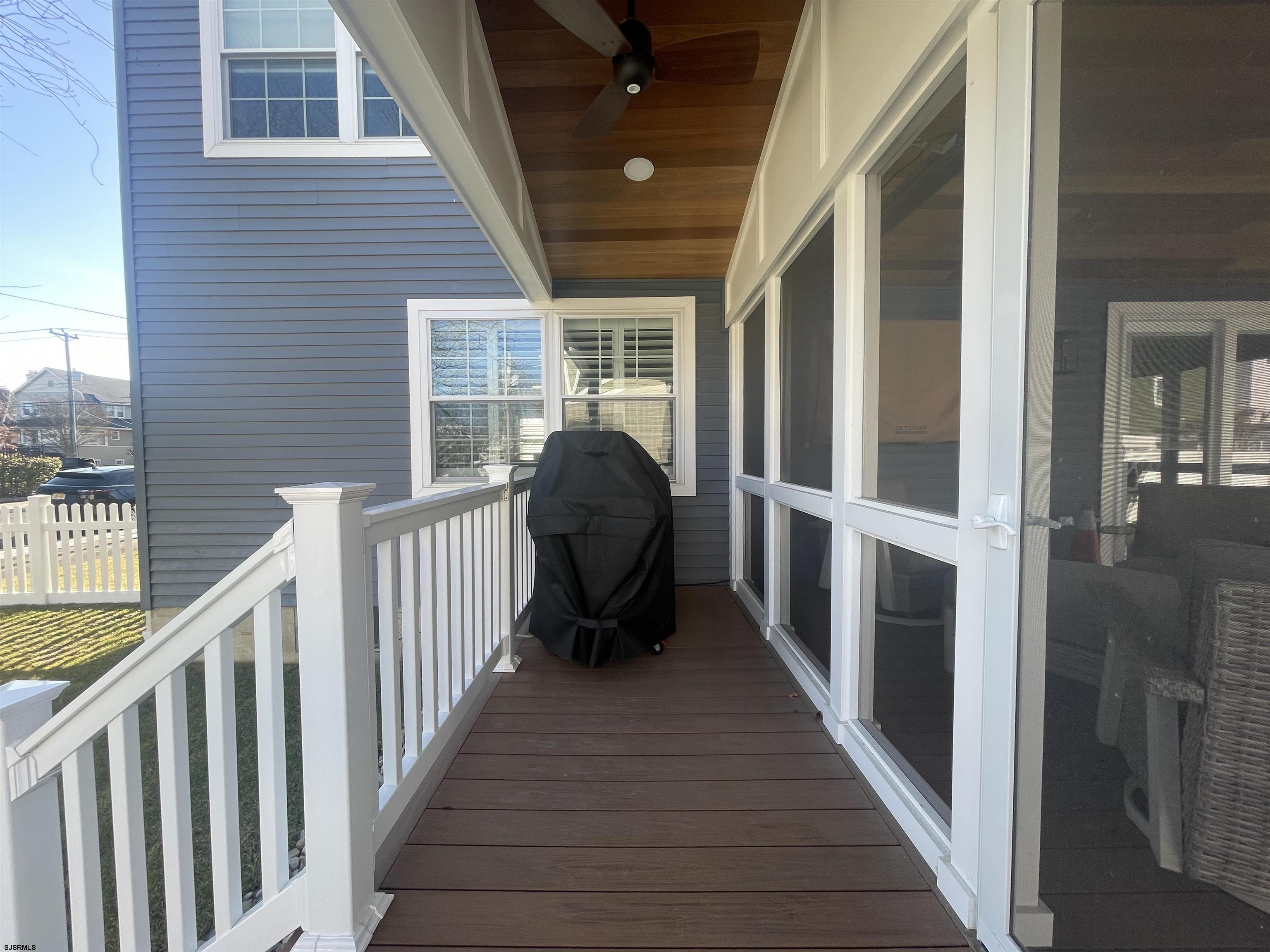 5701 Ventnor Avenue, Unit 5/217/31 Ventnor City, NJ 08406 - Photo 40 of 44 a view of a balcony