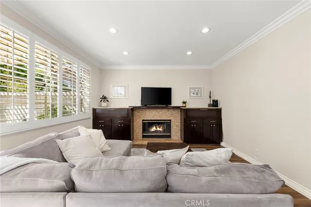 $1,588,800 | 2042 Seminole, Tustin, CA 92782