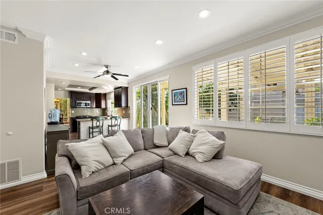 $1,588,800 | 2042 Seminole, Tustin, CA 92782