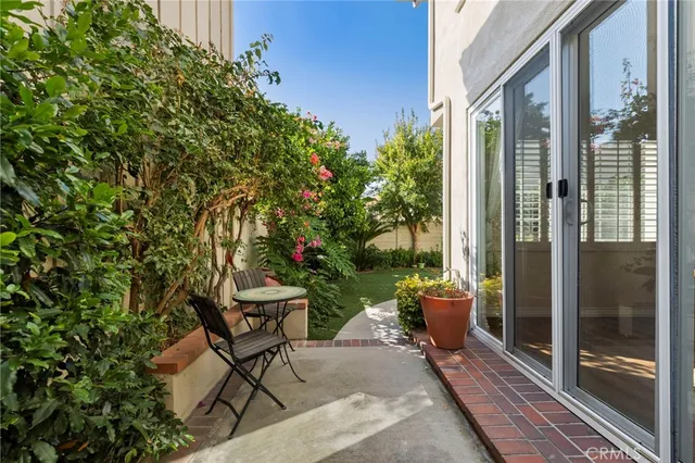 $1,588,800 | 2042 Seminole, Tustin, CA 92782