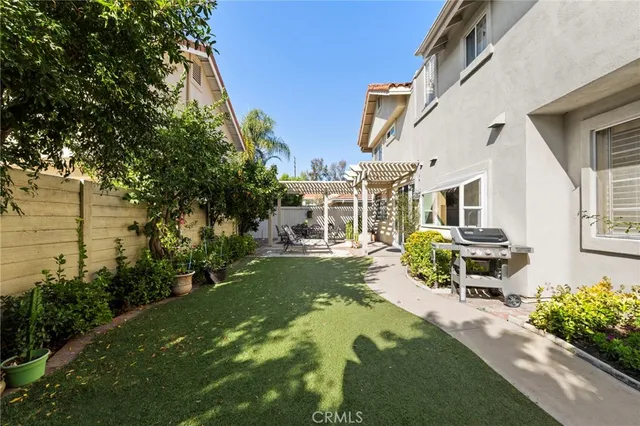 $1,588,800 | 2042 Seminole, Tustin, CA 92782