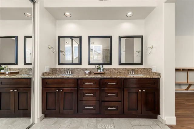 $1,588,800 | 2042 Seminole, Tustin, CA 92782