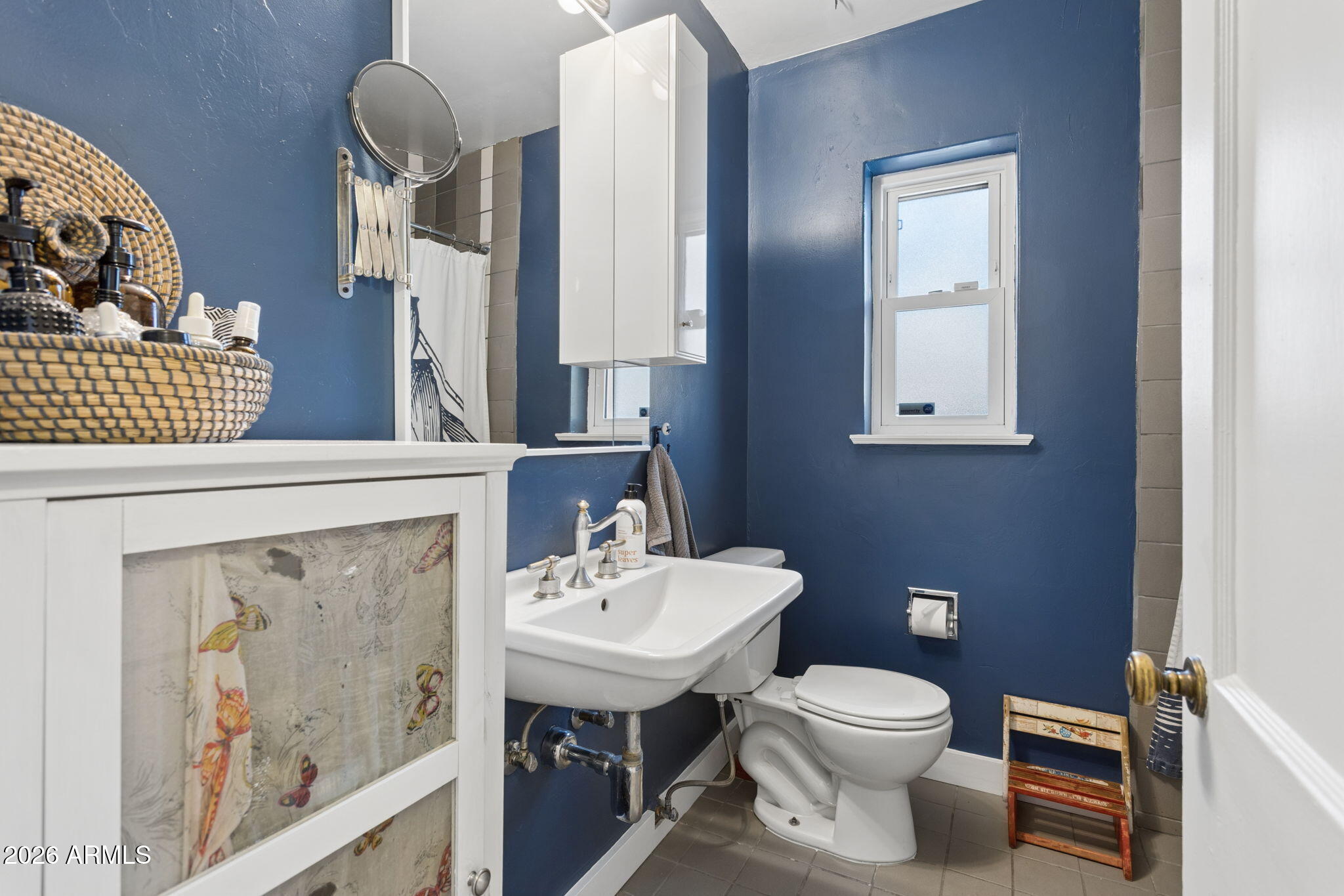 2245 East Osborn Road Phoenix, AZ 85016 - Photo 12 of 67 Full bathroom