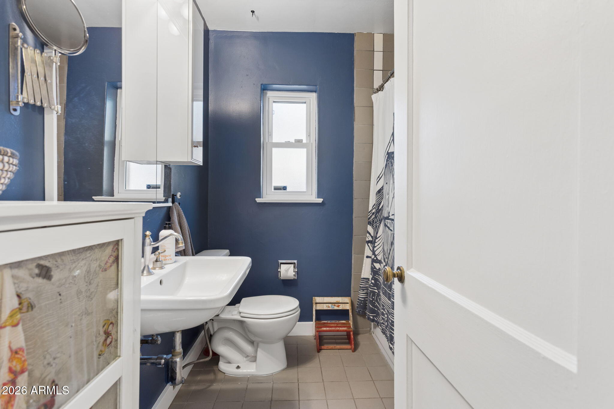 2245 East Osborn Road Phoenix, AZ 85016 - Photo 46 of 67 Full bathroom