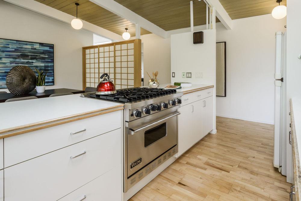 3454 Greer Road Palo Alto, CA 94303 - Photo 8 of 26 Gallery Image 8