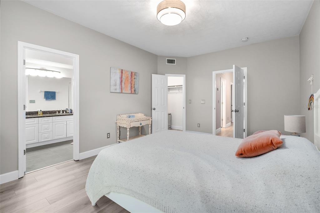 4942 Northwest 1st Place Gainesville, FL 32607 - Photo 10 of 39