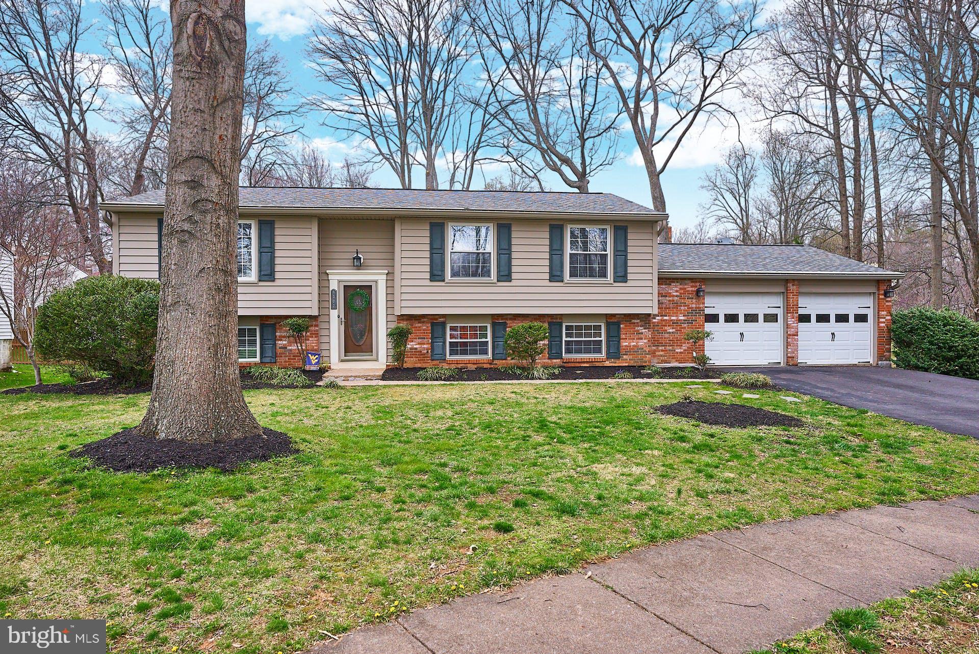 9302 Jackson Street Burke, VA 22015 - Photo 2 of 30 Welcome to 9302 Jackson