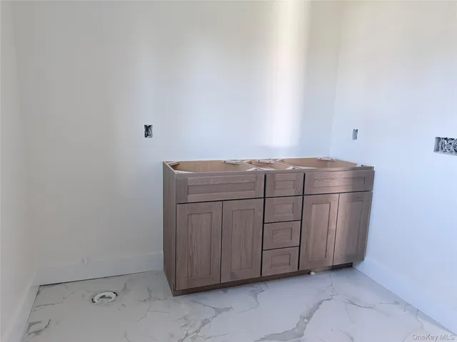 $679,999 | 34 Bigert Drive, New Hampton, NY 10958