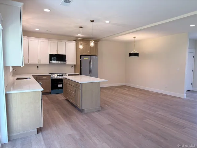 $679,999 | 34 Bigert Drive, New Hampton, NY 10958