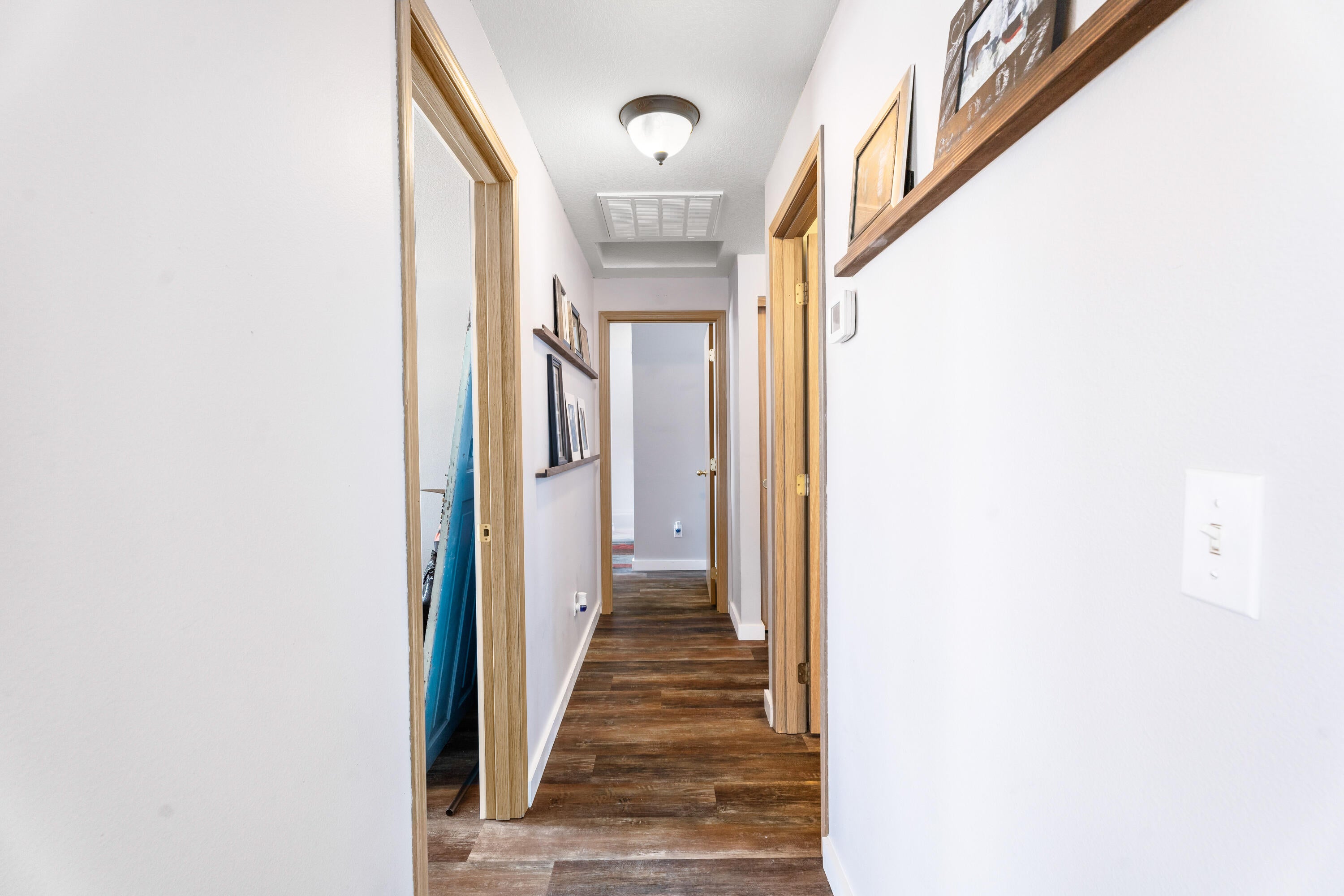 8588 Southwest Shad Road Terrebonne, OR 97760 - Photo 26 of 46 28-Hallway