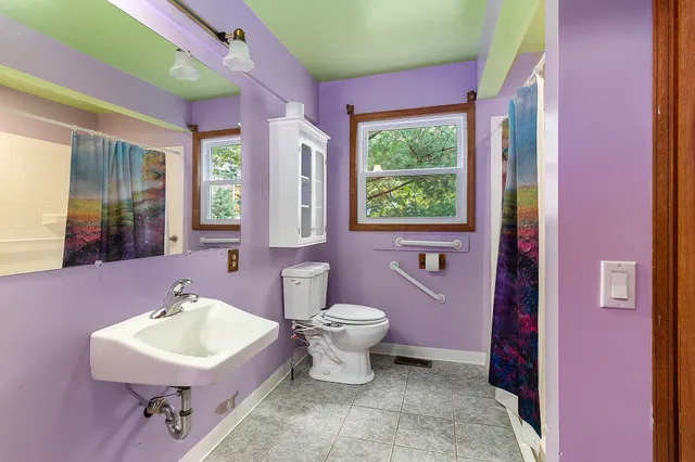 $399,000 | 559 Sands Street, Pentwater, MI 49449