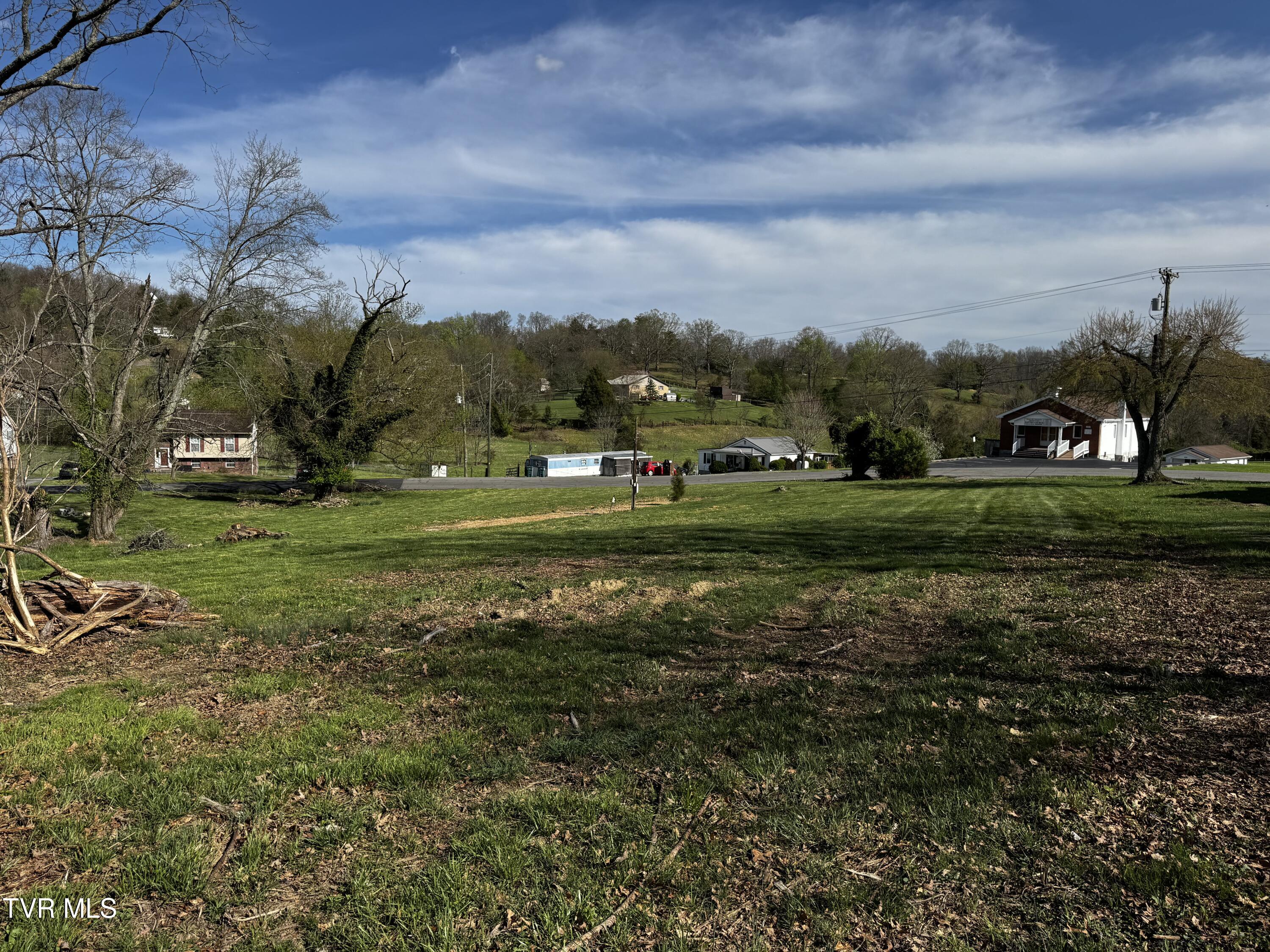 710 Shakesville Road Bristol, VA 24201 - Photo 9 of 13 IMG_4860