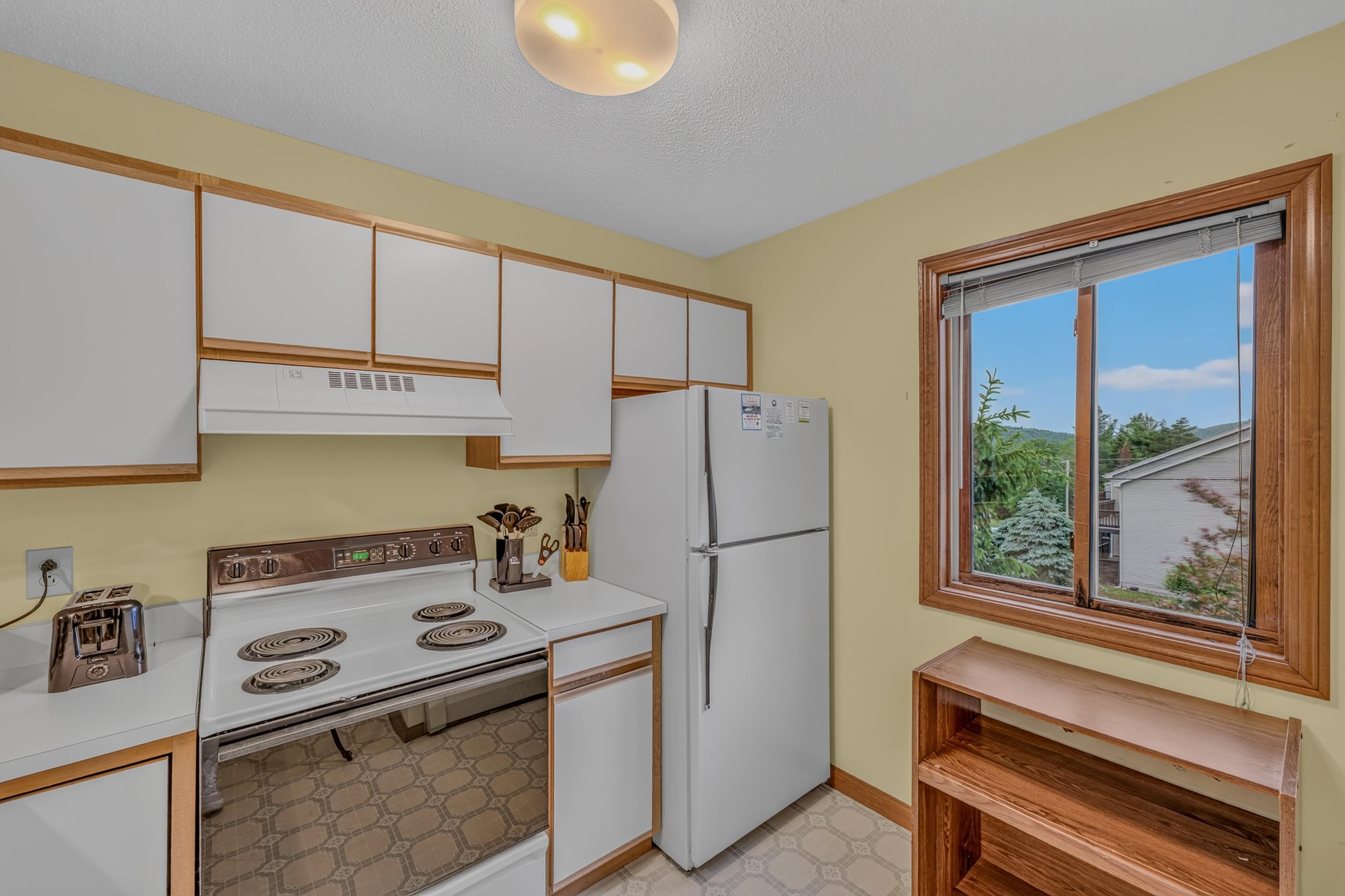 10 Stickney Way, Unit 16 Carroll, NH 03595 - Photo 10 of 27
