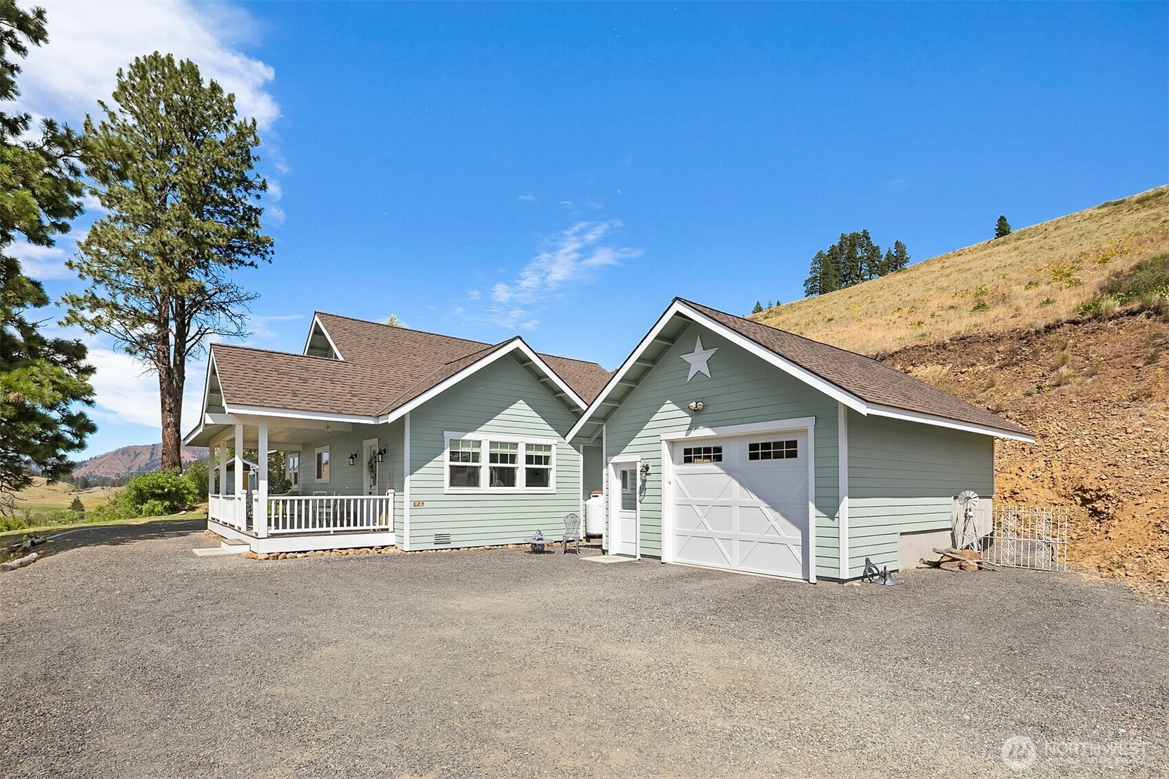 2080 Bettas Road Cle Elum, WA 98922 - Photo 31 of 31 a view of house and outdoor space