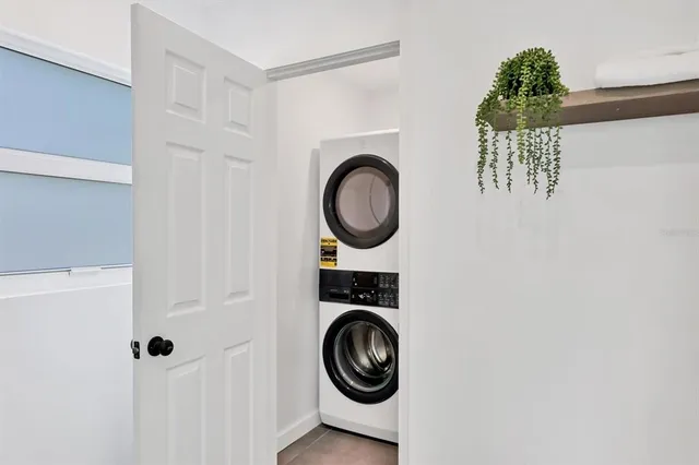 $410,000 | 2435 Eugene Street, Sarasota, FL 34231