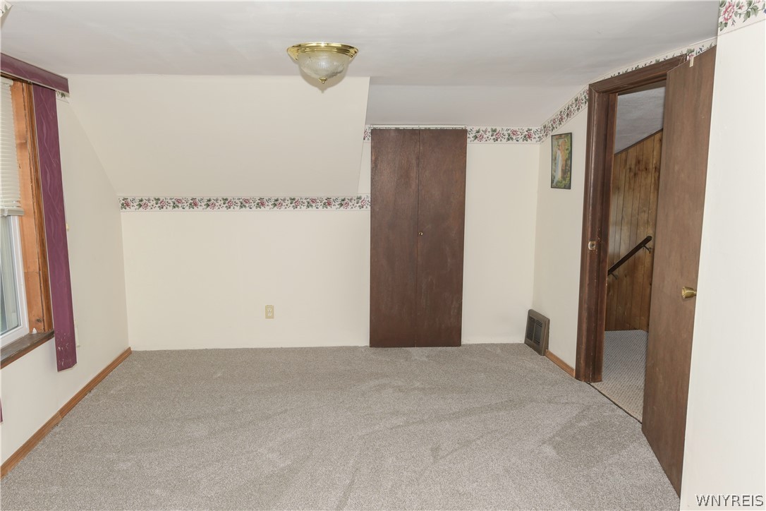 1000 Saunders Settlement Road Niagara Falls, NY 14305 - Photo 25 of 31
