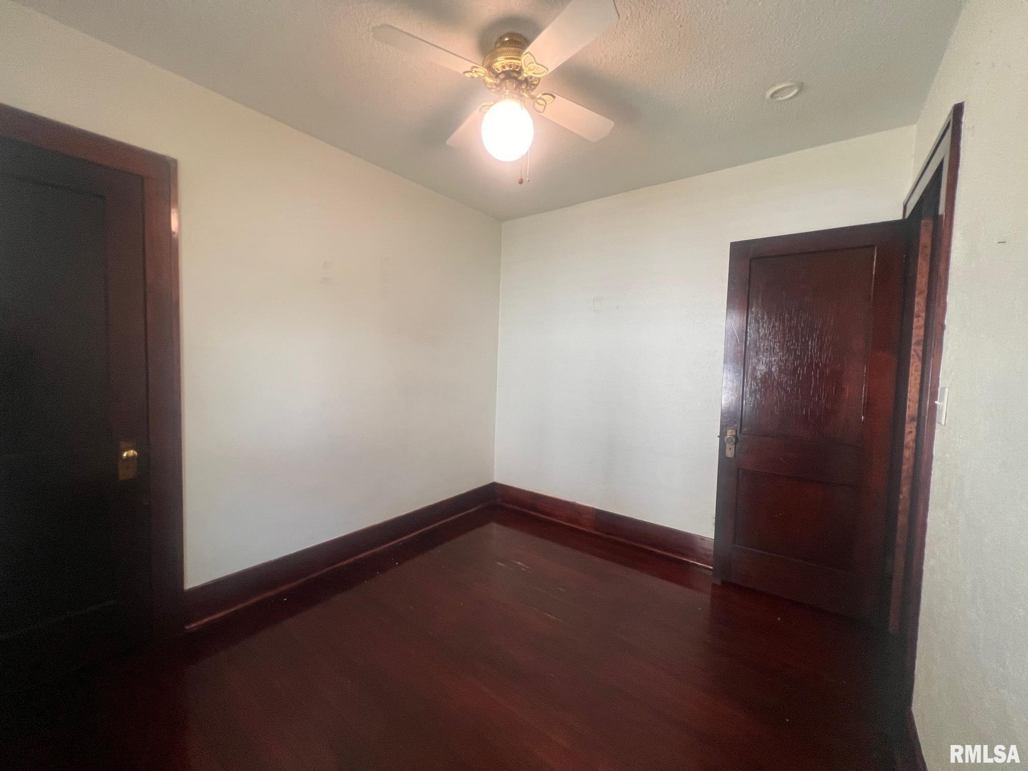 926 29th Street Moline, IL 61265 - Photo 9 of 10 Gallery Image 9