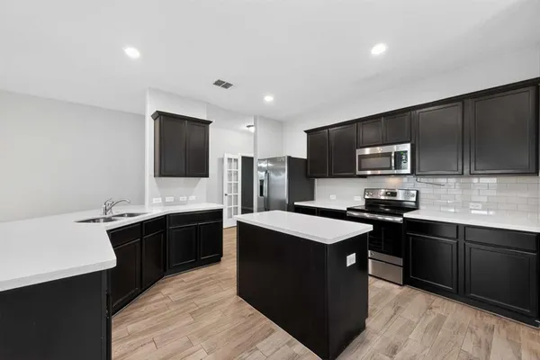 $294,900 | 104 Acadia Lane, Forney, TX 75126