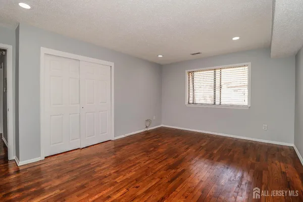 $405,000 | 312 Edison Glen Terrace, Edison, NJ 08837