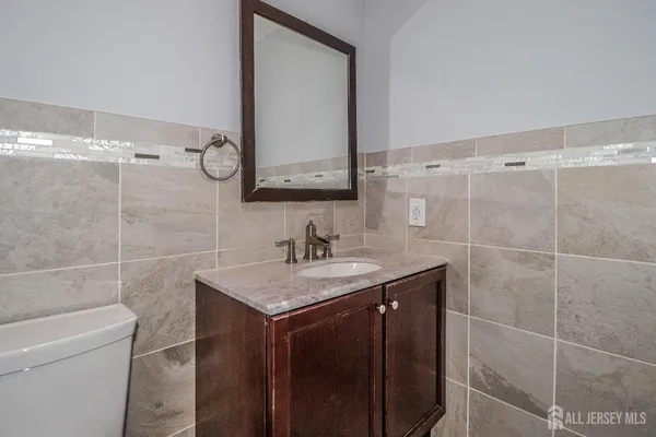 $405,000 | 312 Edison Glen Terrace, Edison, NJ 08837