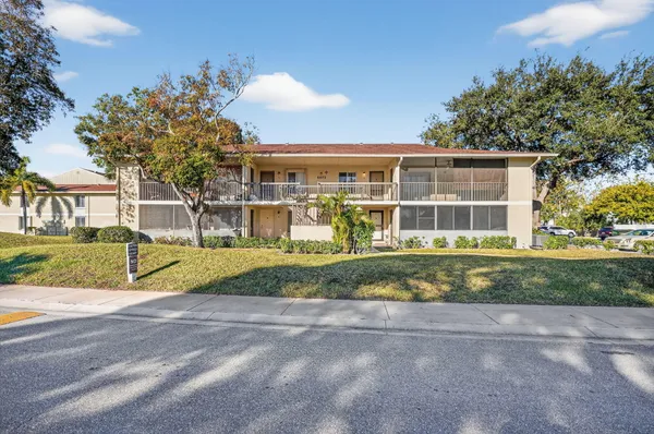 $265,000 | 6572 Chasewood Drive, Unit F, Jupiter, FL 33458