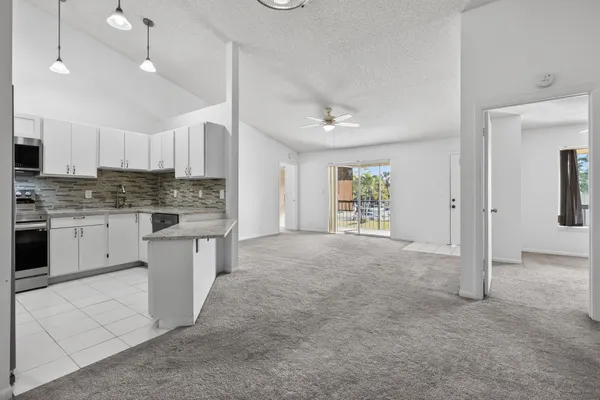 $265,000 | 6572 Chasewood Drive, Unit F, Jupiter, FL 33458