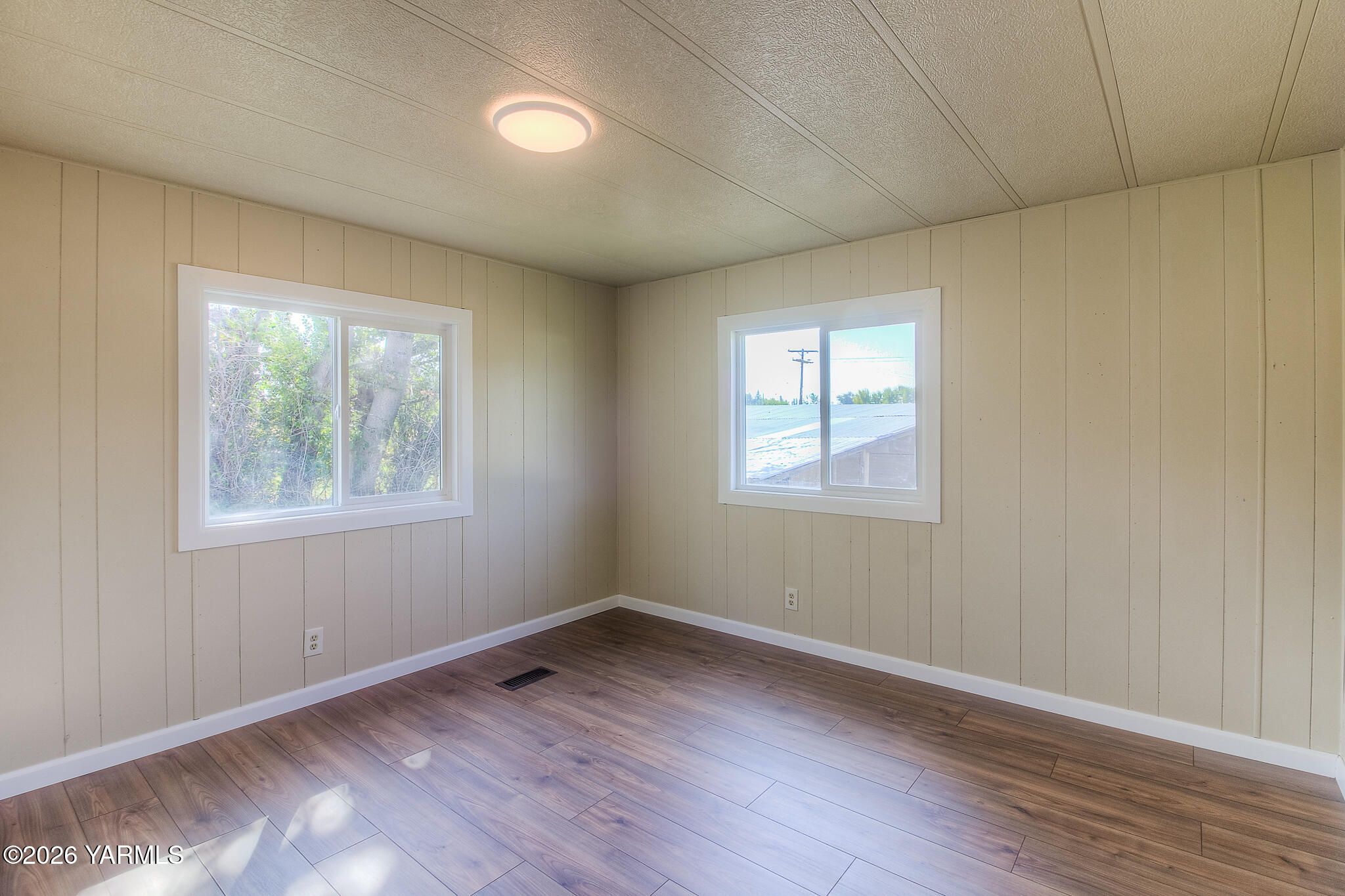 8935 Naches Heights Road Cowiche, WA 98923 - Photo 32 of 41 bdr4