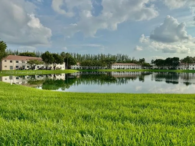 $195,000 | 1251 Southeast 29th Street, Unit 10226, Homestead, FL 33035