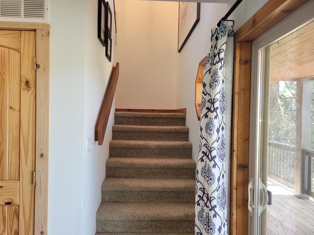 10346 Emma Loop Cascade, ID 83611 - Photo 24 of 43