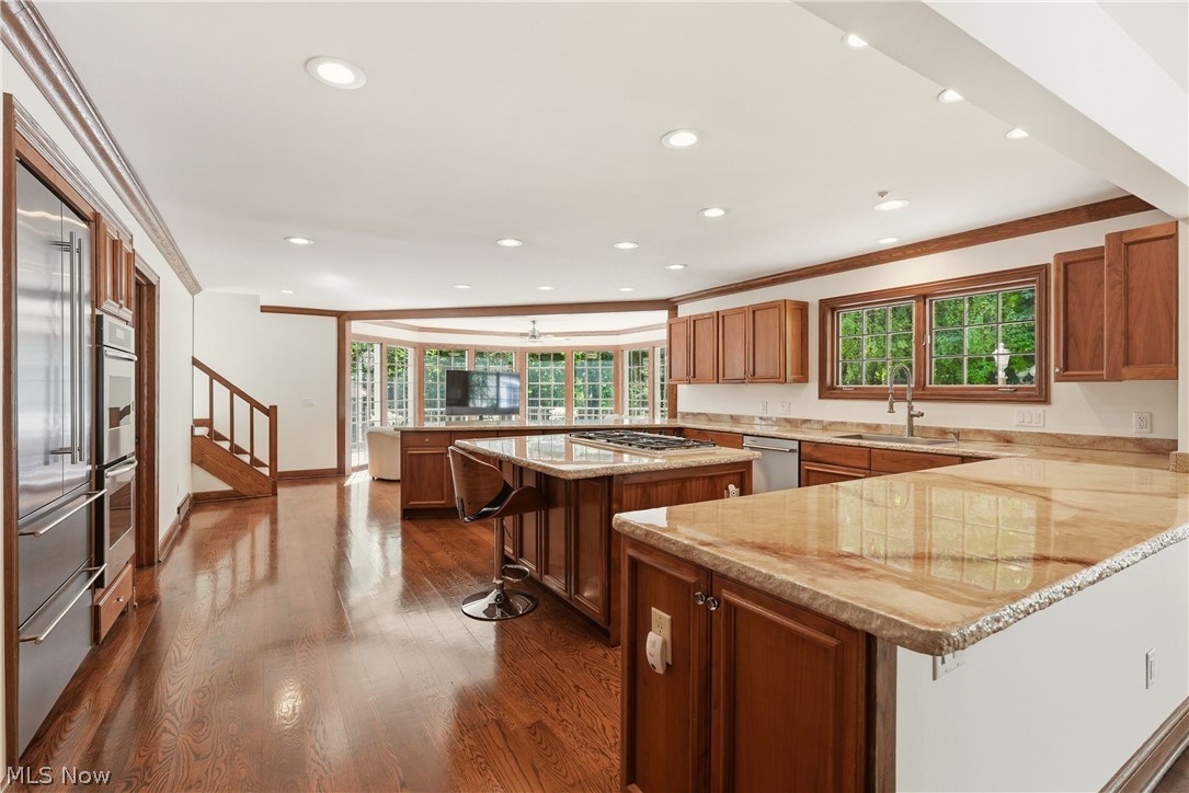 5360 Som Center Road Solon, OH 44139 - Photo 8 of 40