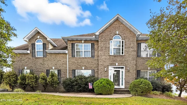 $500,000 | 6108 Fresh Garden Drive, Knoxville, TN 37918