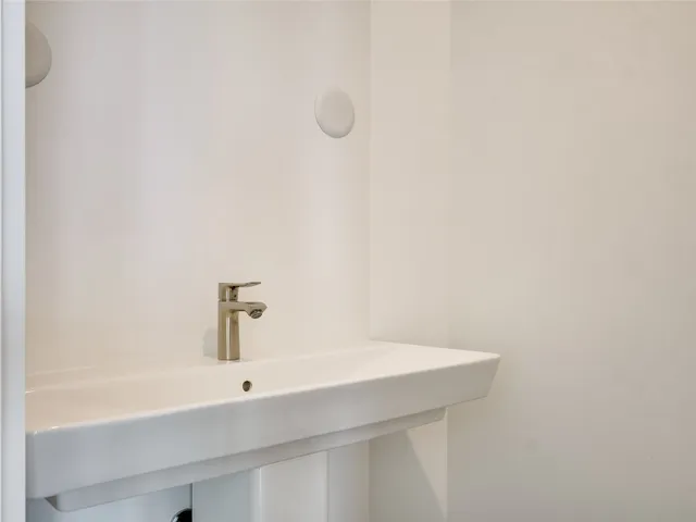 $3,999 | 501 West Avenue, Unit 1802, Austin, TX 78701