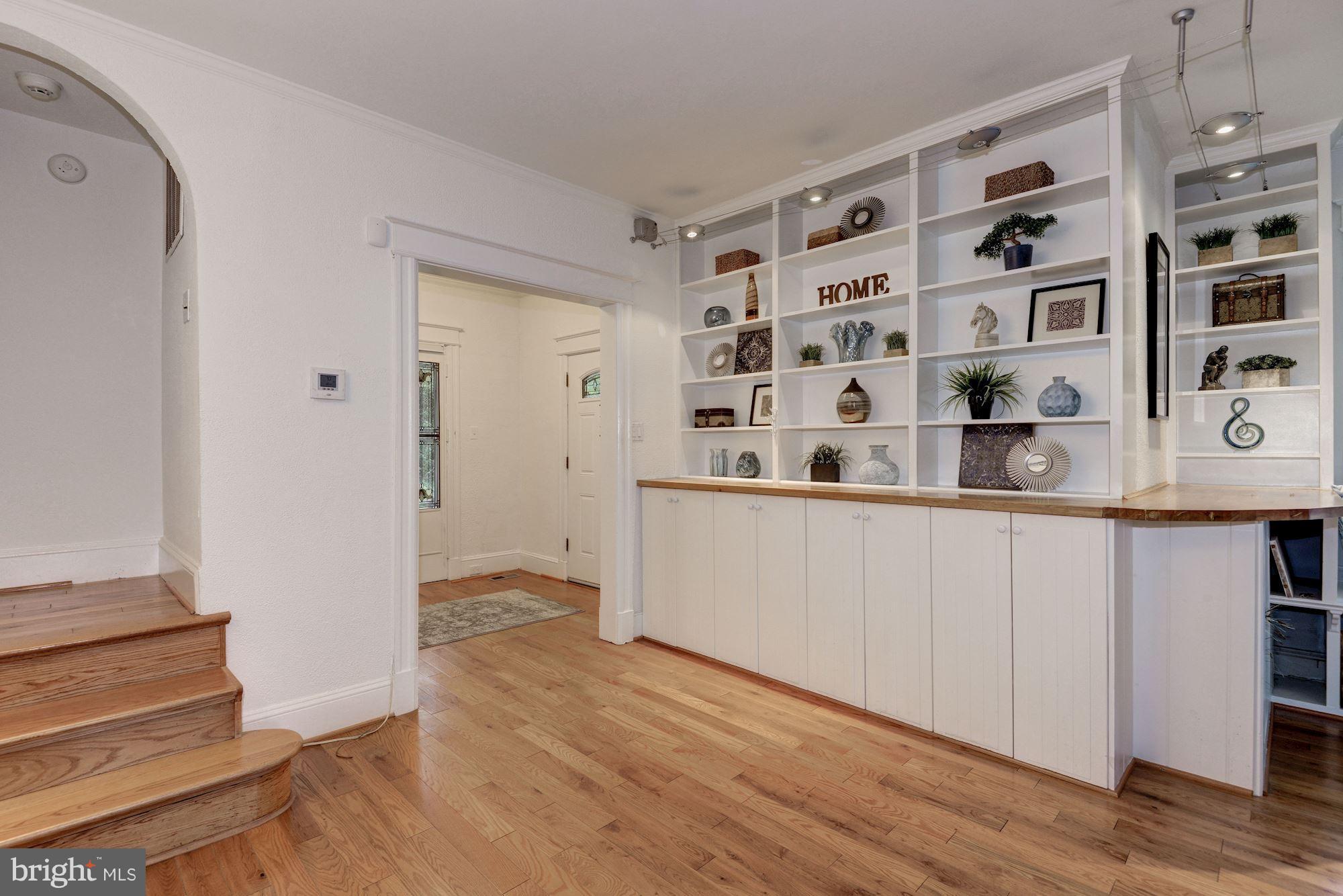 4518 30th Street Northwest Washington, DC 20008 - Photo 3 of 30 Interior (General)