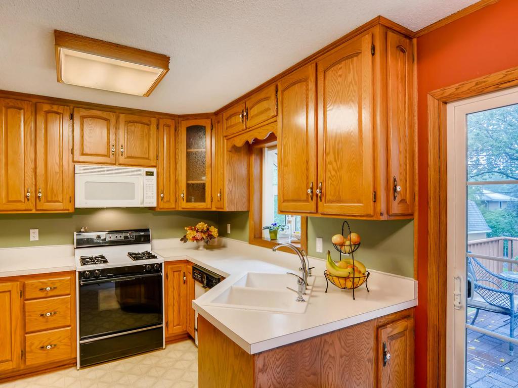 561 Rosedale Road Northeast Spring Lake Park, MN 55432 - Photo 9 of 27 Gallery Image 9