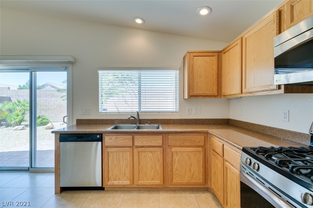 4512 Silverwind Road North Las Vegas, NV 89031 - Photo 16 of 36 Gallery Image 16