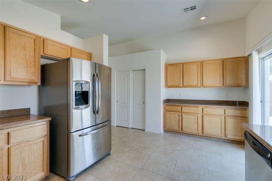 4512 Silverwind Road North Las Vegas, NV 89031 - Photo 17 of 36 Gallery Image 17