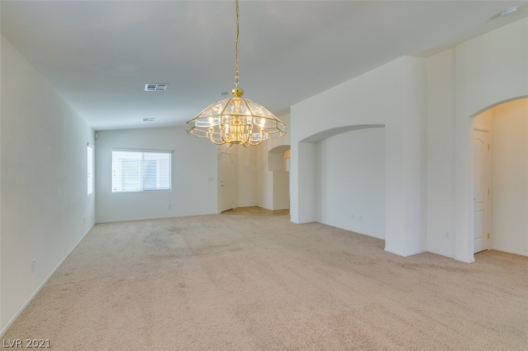 4512 Silverwind Road North Las Vegas, NV 89031 - Photo 9 of 36 Gallery Image 9