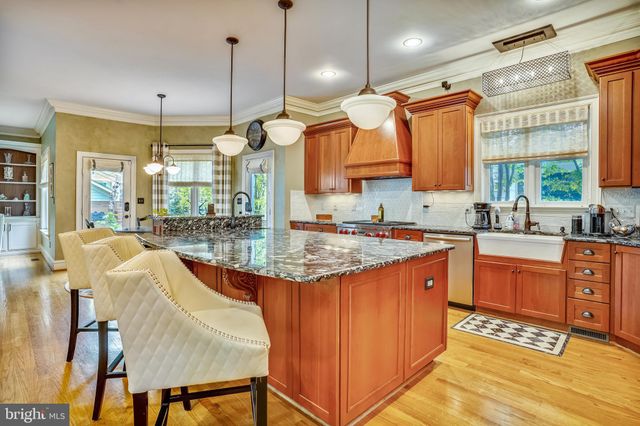 $1,685,000 | 27 East Masonic View Avenue, Alexandria, VA 22301