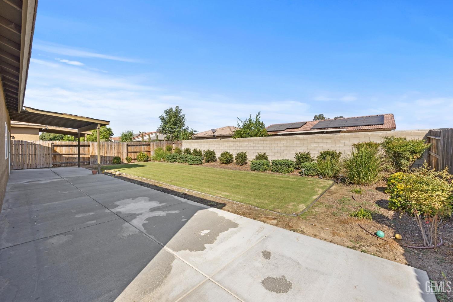 Undisclosed Address Bakersfield, CA 93313 - Photo 26 of 28 a view of a swimming pool with an ocean view