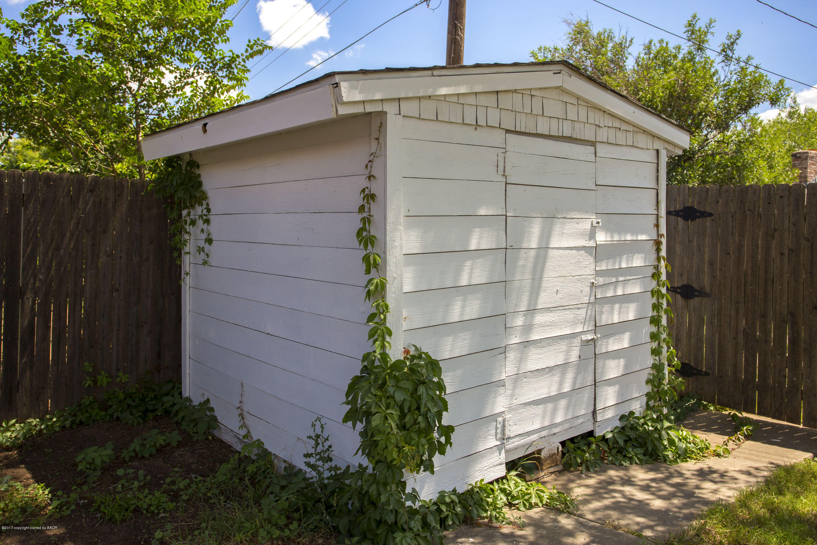 5119 Temple Drive Amarillo, TX 79110 - Photo 20 of 20 20 back yard view 3
