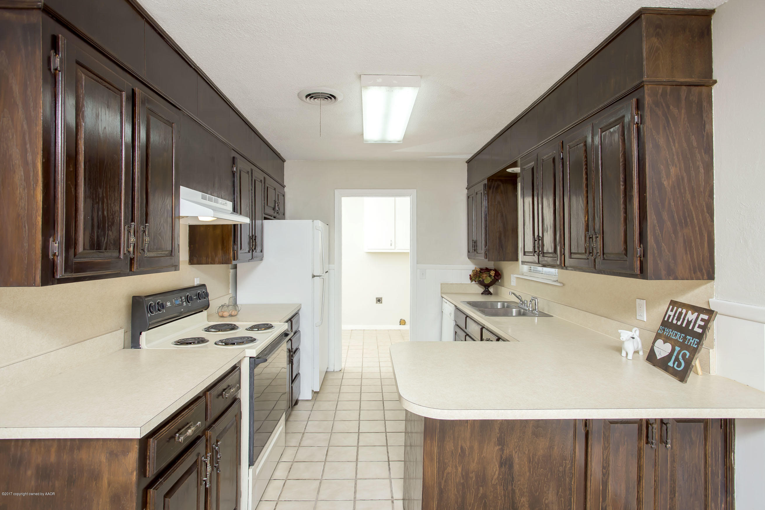 5119 Temple Drive Amarillo, TX 79110 - Photo 5 of 20 kitchen view 1