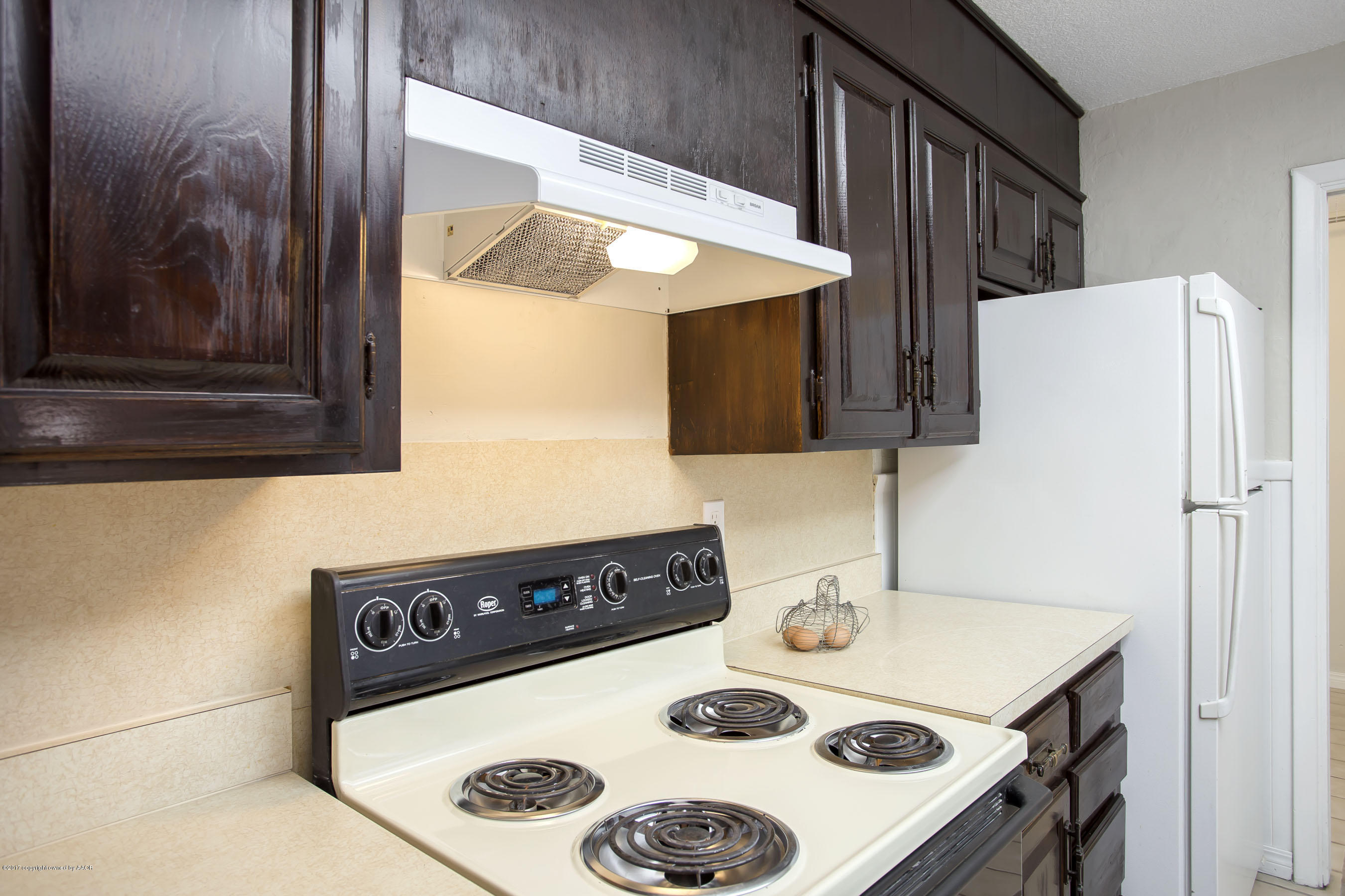 5119 Temple Drive Amarillo, TX 79110 - Photo 7 of 20 kitchen view 3
