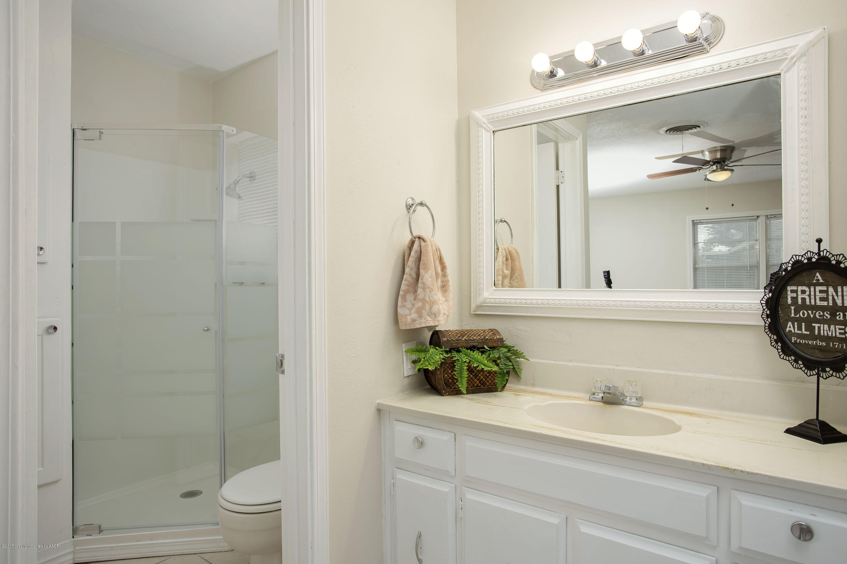 5119 Temple Drive Amarillo, TX 79110 - Photo 10 of 20 master bath view 1