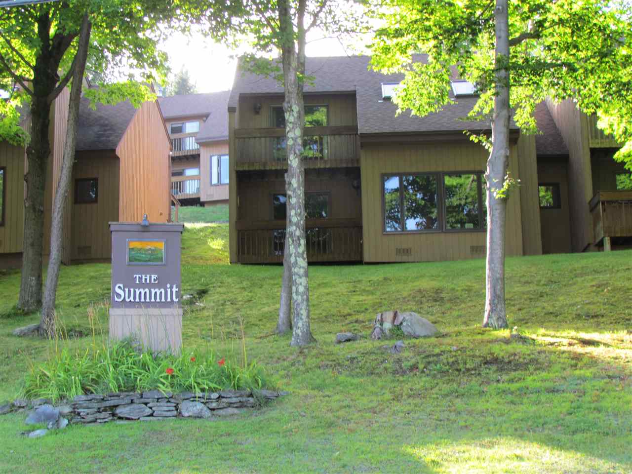 Summit Road, Unit 20 Warren, VT 05674 - Photo 16 of 29 Gallery Image 16